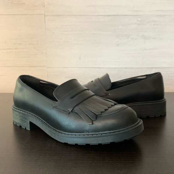 Clarks Shoes - Clarks Orinoco Loafers